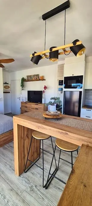 Sunrisemare Vacational Studio Roses Apartment